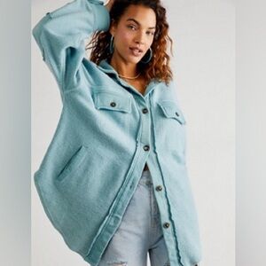Free People Ruby Button Down Shirt Jacket
Shacket Mountain Jubliee Blue Size XS